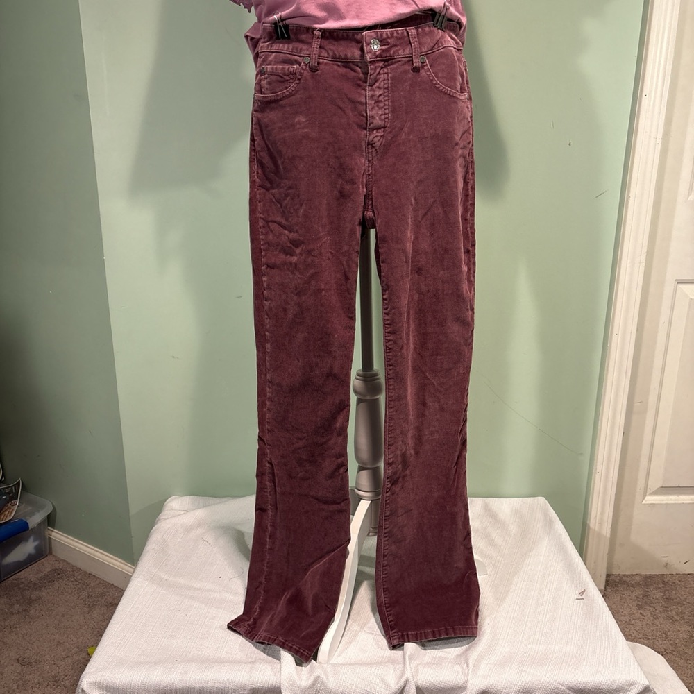 Women’s miracle body Burgundy velveteen Corduroy straight leg Pant w/stretch 8